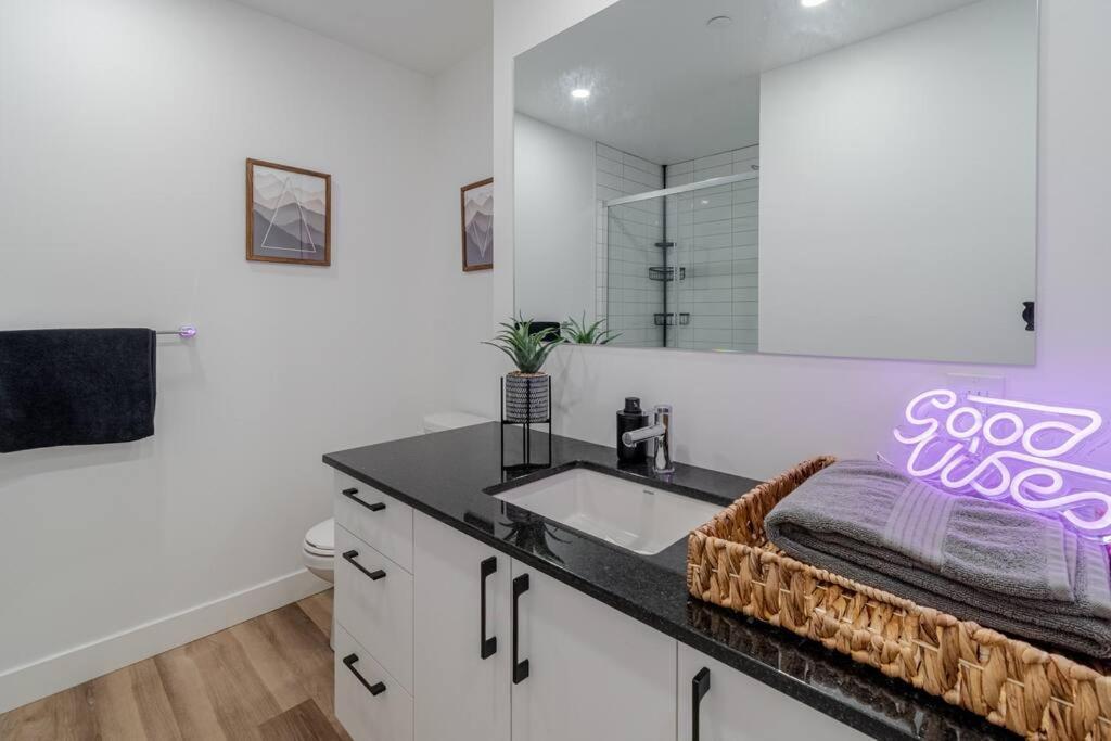 Condo 2 Ch - 500M Vieux-Quebec & Gym Ngoại thất bức ảnh