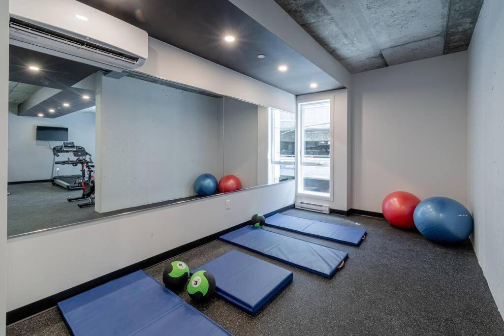 Condo 2 Ch - 500M Vieux-Quebec & Gym Ngoại thất bức ảnh